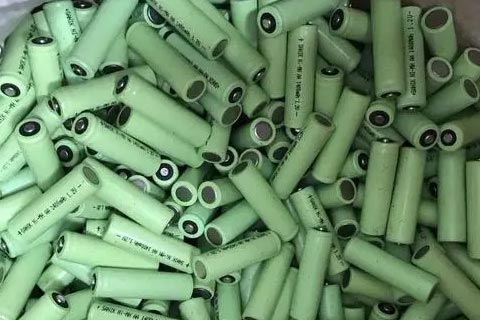 北屯高价电动车电池回收-上门回收三元锂电池-锂电池回收